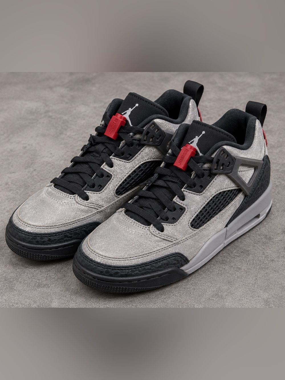 Air Jordan Spizike Low GS Silver Black Sneakers Youth Size 5Y Metallic